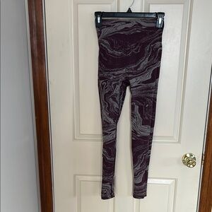 Athleta Aurora Maroon and Gray Patterned Leggings